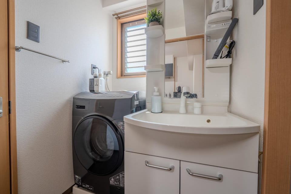Bloomsbury Apartment in Osaka