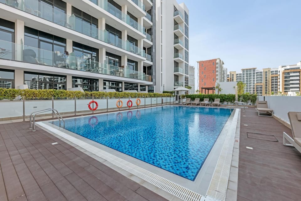 Waves - Stylish and Comfy Couples Retreat Apt with Balcony Apartment in Dubai