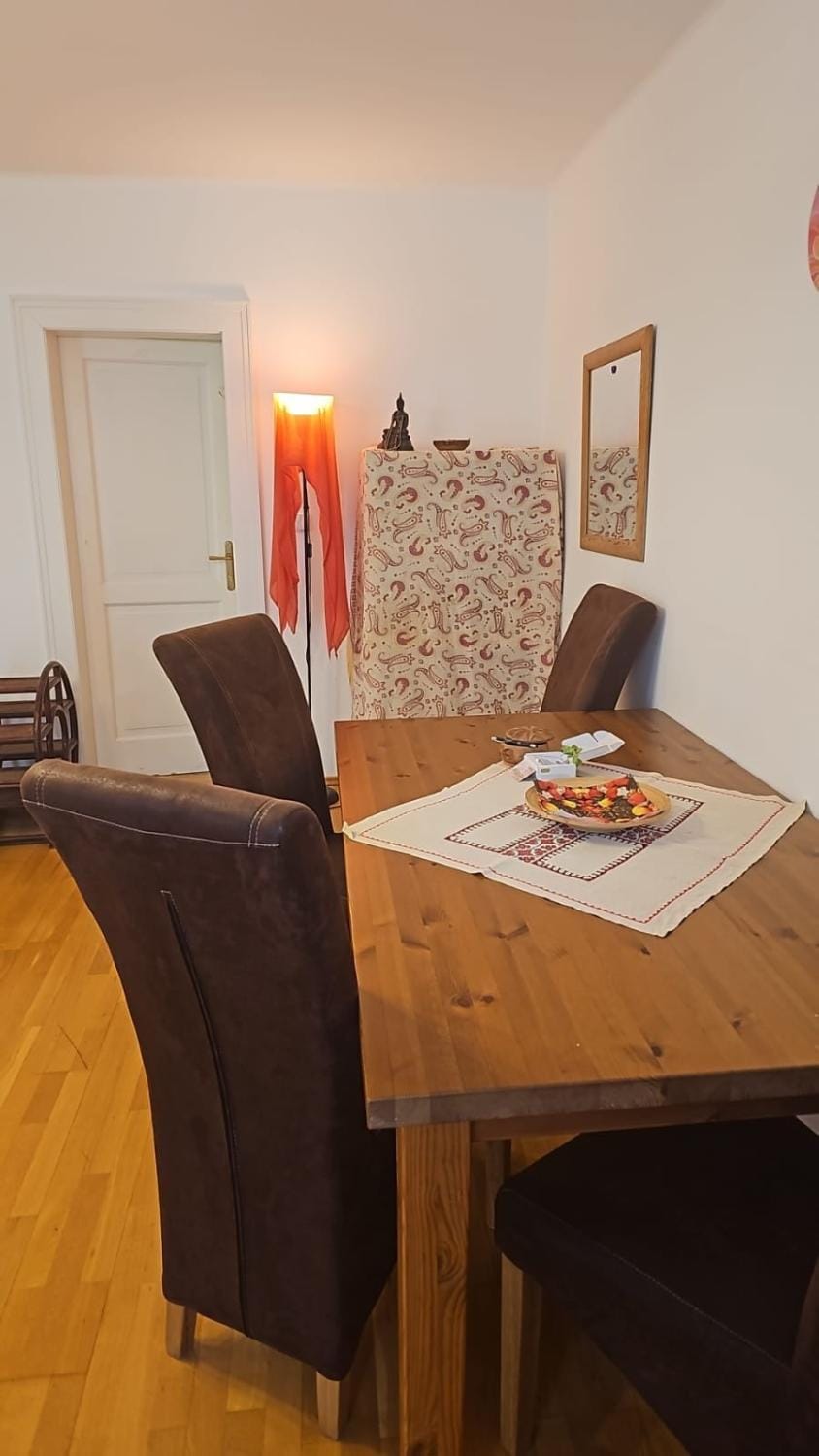 2 min Center Just In, Old Town Walk private room A Vacation rental in Prague