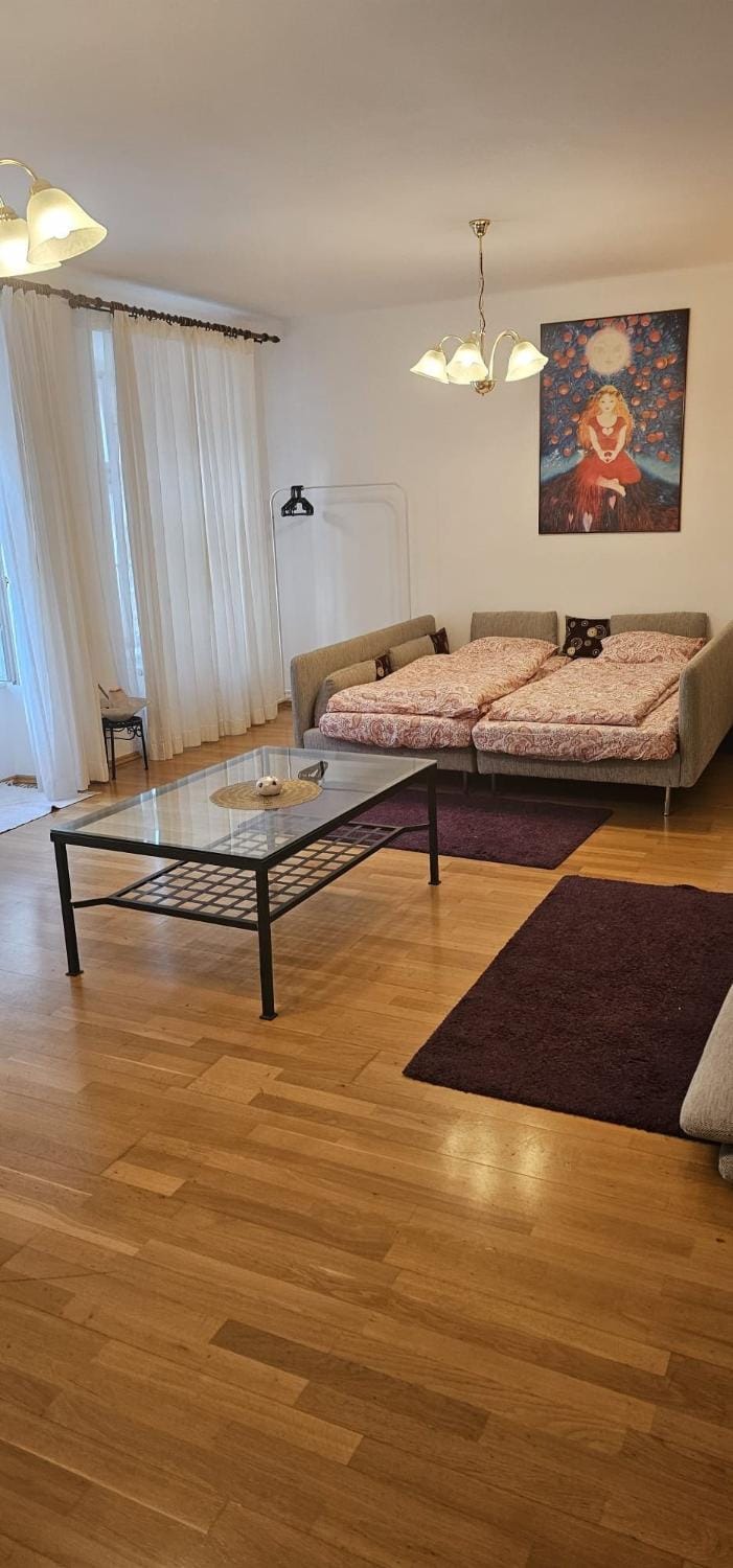 2 min Center Just In, Old Town Walk private room A Vacation rental in Prague