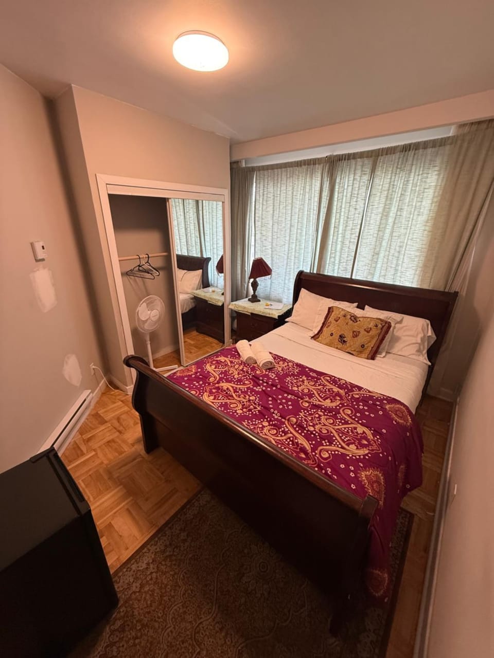 Private Room Not Entire Apt Steps DownTown 18Mins Airport Apartment in Montreal