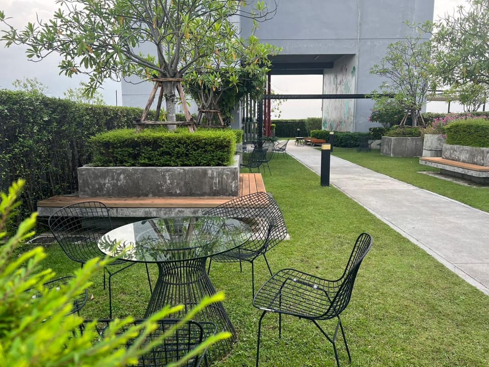 Cozy5Living in Bangkok 60m to MRT near chatuchank Apartment in Bangkok