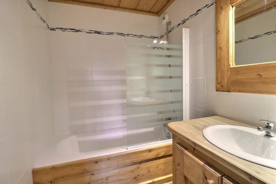 Résidence Proveres - AGRÉABLE 3 PIÈCES LABEL MERIBEL SKIS AUX PIEDS MAE-7435 Apartment in Les Allues