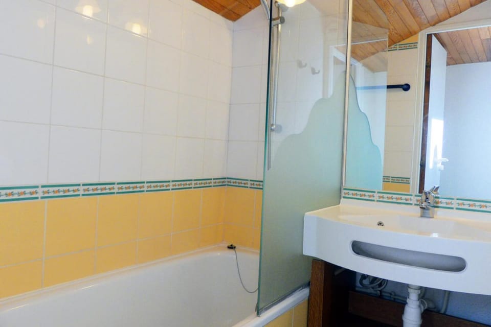 Résidence Pralin - AGRÉABLE DUPLEX OUEST, QUARTIER DU CHATELET, IDÉAL FAMILLE MAE-7446 Apartment in Les Allues