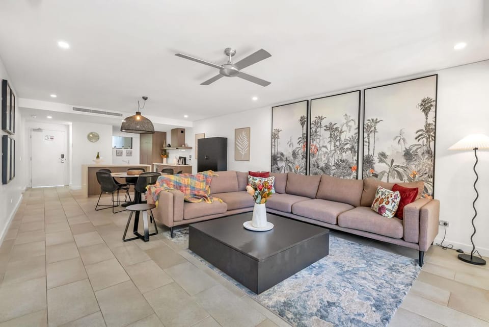 Belle Escapes 218 Luxury Beachfront Resort in Palm Cove Apartment in Palm Cove