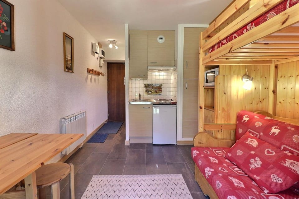 Résidence Erines - CHARMANT PETIT STUDIO SKIS AUX PIEDS MAE-7652 Apartment in Les Allues