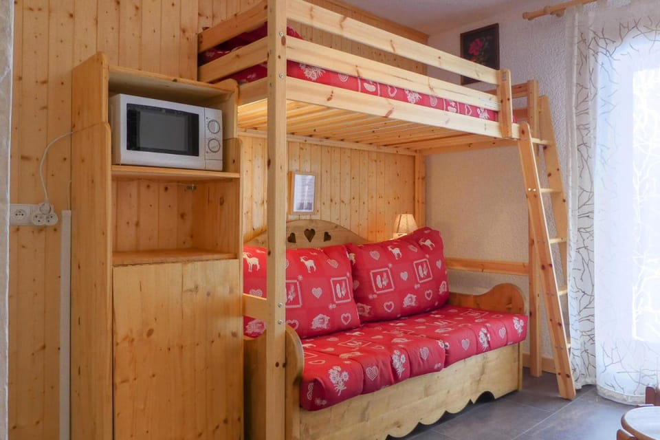 Résidence Erines - CHARMANT PETIT STUDIO SKIS AUX PIEDS MAE-7652 Apartment in Les Allues