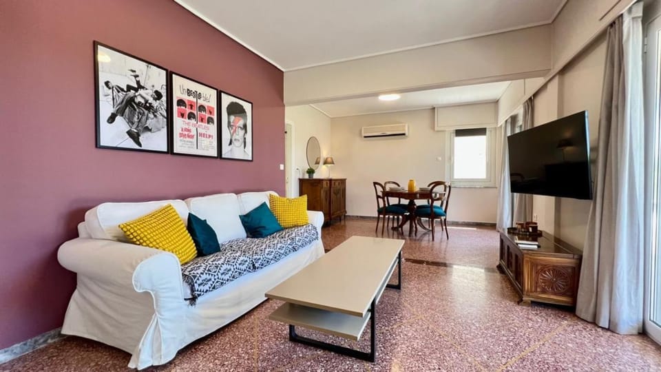 TV and multimedia, Living room, Seating area