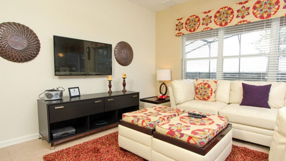 Urban 6 Bed 4 Bath Villa- Perfect stay while exploring Orlando,Florida Villa in Windsor Hills