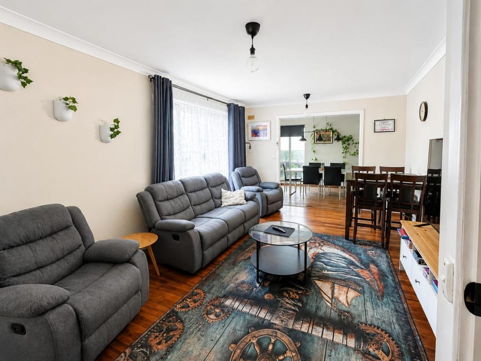 Communal lounge/ TV room, Living room