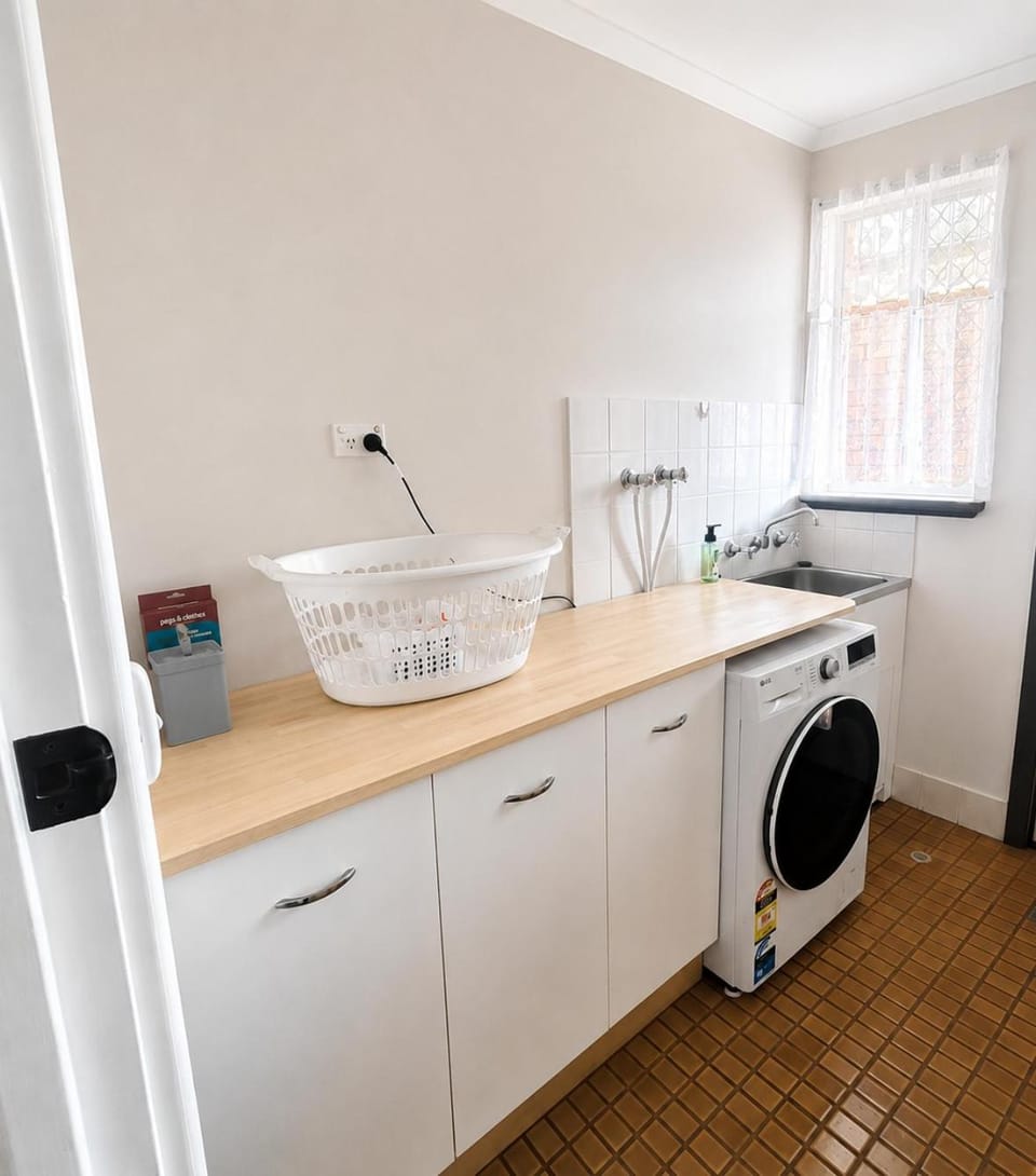 laundry, washing machine, dryer