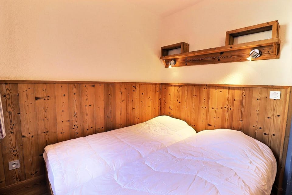 Résidence Grand Bois A - CONFORTABLE 2 PIECES + CABINE, IDÉALEMENT SITUÉ, SKIS AUX PIEDS ET PROCHE DES COMMERCE MAE-1994 Cabin in Les Allues