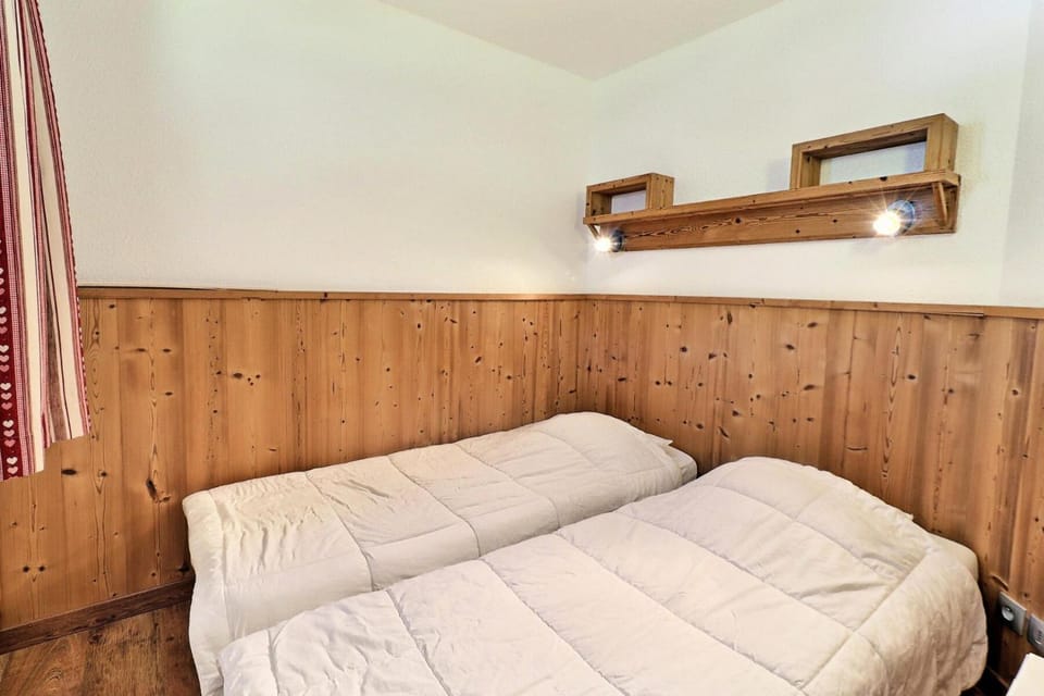 Résidence Grand Bois A - CONFORTABLE 2 PIECES, SKIS AUX PIEDS ET PROCHE DES COMMERCES MAE-2054 Apartment in Les Allues