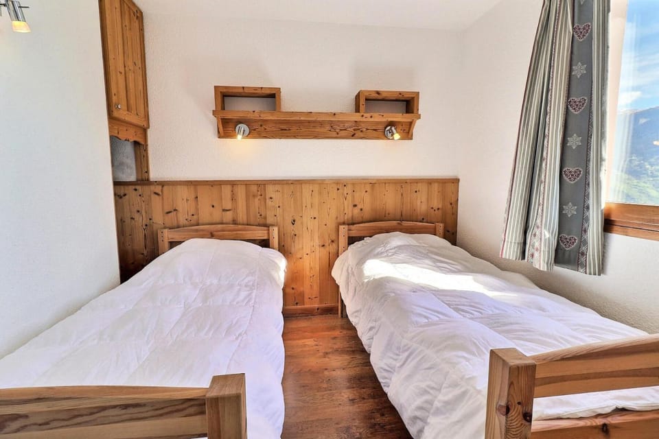 Résidence Grand Bois A - CONFORTABLE 2 PIECES, SKIS AUX PIEDS ET PROCHE DES COMMERCES MAE-2074 Apartment in Les Allues