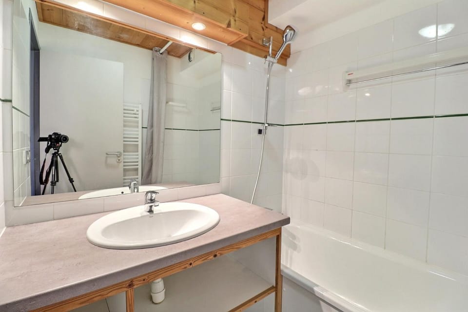 Résidence Grand Bois A - CONFORTABLE 2 PIECES, SKIS AUX PIEDS ET PROCHE DES COMMERCES MAE-2094 Apartment in Les Allues