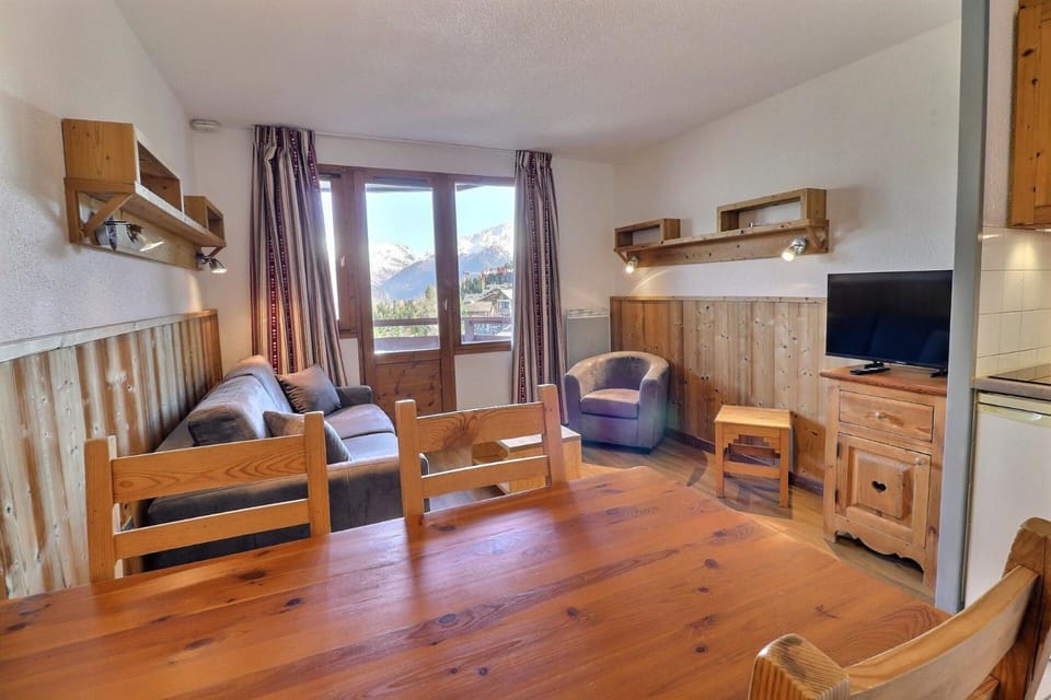 Résidence Grand Bois A - CONFORTABLE 2 PIECES, SKIS AUX PIEDS ET PROCHE DES COMMERCES MAE-2094 Apartment in Les Allues