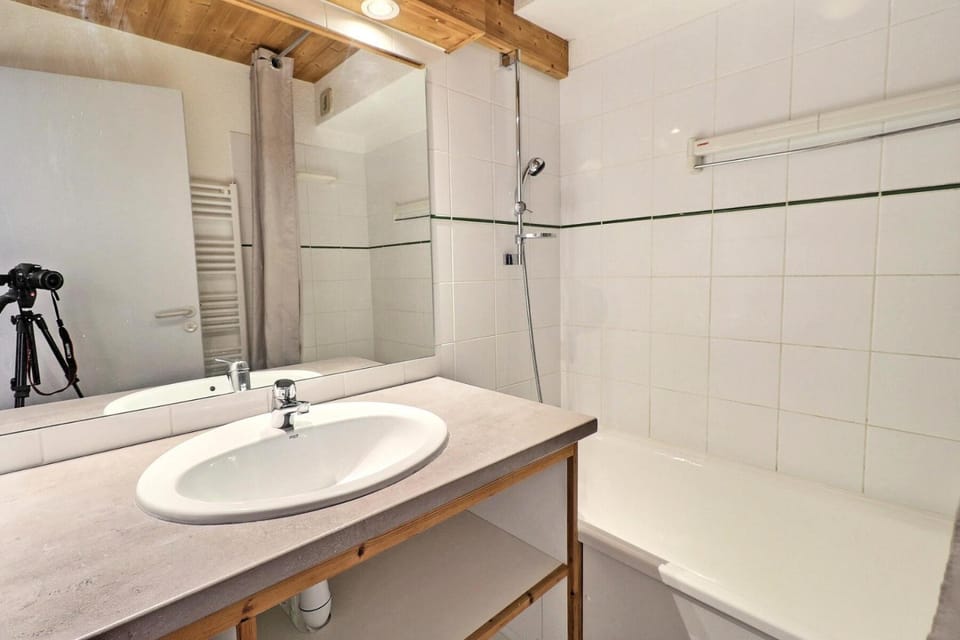 Résidence Grand Bois A - CONFORTABLE 2 PIECES, SKIS AUX PIEDS ET PROCHE DES COMMERCES MAE-2104 Apartment in Les Allues