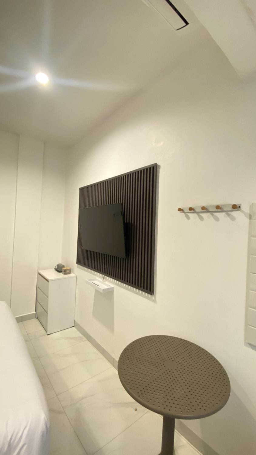 TV and multimedia, Area and facilities