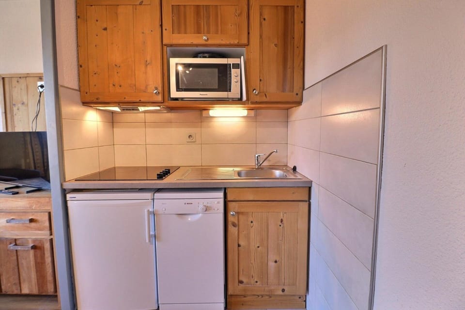 Résidence Grand Bois A - CONFORTABLE 2 PIECES, SKIS AUX PIEDS ET PROCHE DES COMMERCES MAE-2134 Apartment in Les Allues