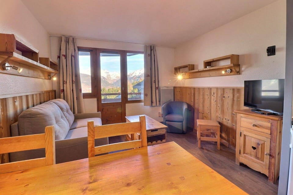 Résidence Grand Bois A - CONFORTABLE 2 PIECES, SKIS AUX PIEDS ET PROCHE DES COMMERCES MAE-2184 Apartment in Les Allues