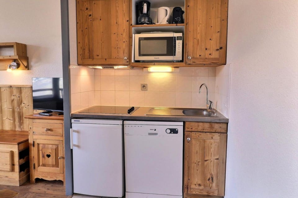Résidence Grand Bois A - CONFORTABLE 2 PIECES, SKIS AUX PIEDS ET PROCHE DES COMMERCES MAE-2194 Apartment in Les Allues
