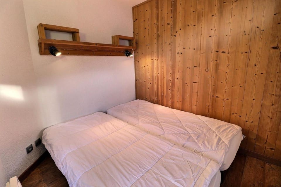 Résidence Grand Bois A - CONFORTABLE 2 PIECES, SKIS AUX PIEDS ET PROCHE DES COMMERCES MAE-2204 Apartment in Les Allues