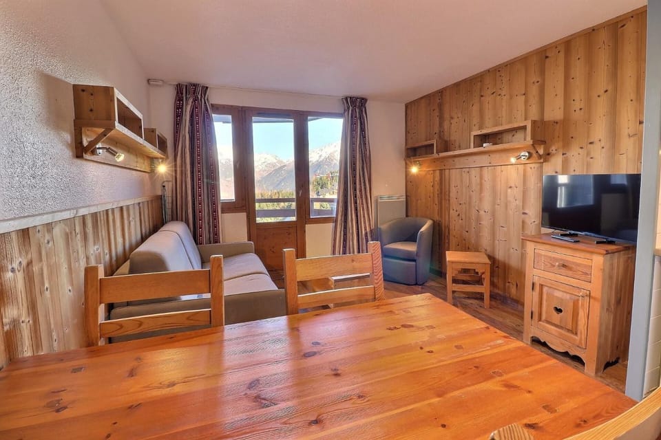 Résidence Grand Bois A - CONFORTABLE 2 PIECES, SKIS AUX PIEDS ET PROCHE DES COMMERCES MAE-2204 Apartment in Les Allues