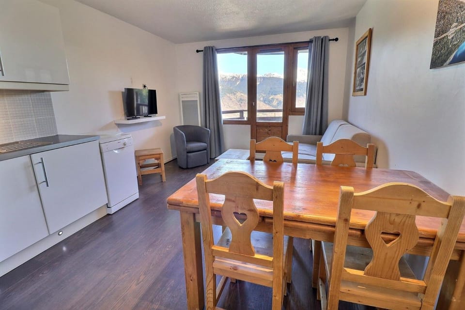 Résidence Grand Bois A - CONFORTABLE 2 PIECES, SKIS AUX PIEDS ET PROCHE DES COMMERCES MAE-2224 Apartment in Les Allues