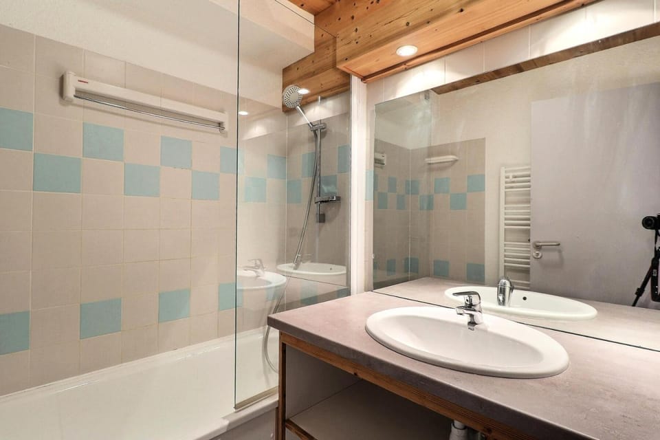 Résidence Grand Bois A - CONFORTABLE 2 PIECES, SKIS AUX PIEDS ET PROCHE DES COMMERCES MAE-2234 Apartment in Les Allues