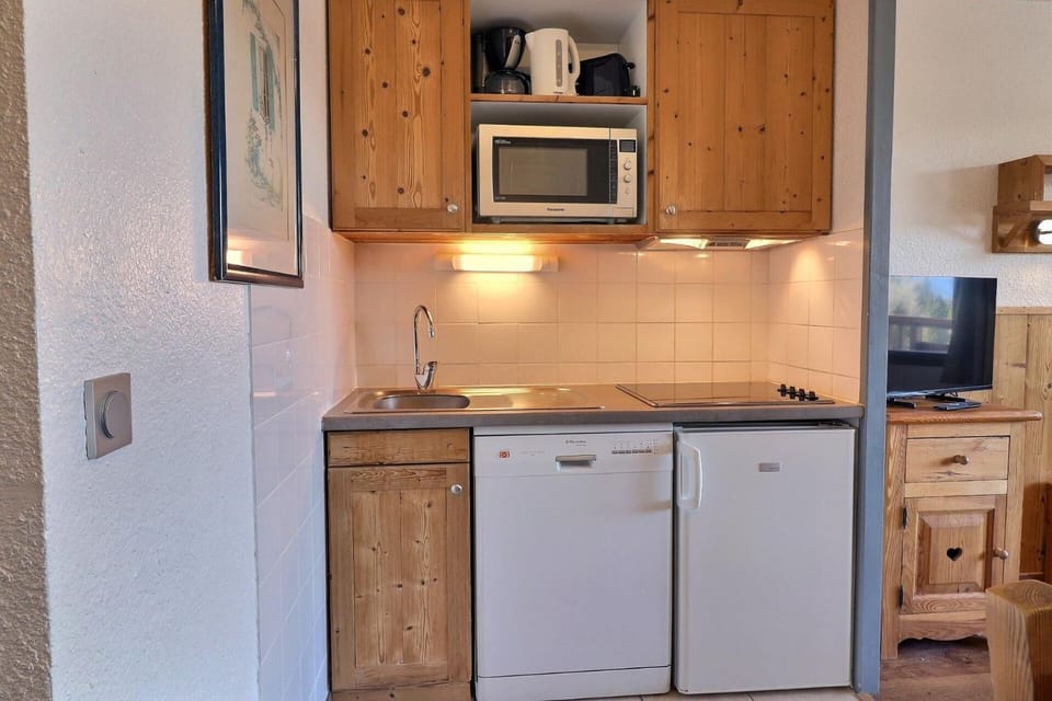 Résidence Grand Bois A - CONFORTABLE 2 PIECES, SKIS AUX PIEDS ET PROCHE DES COMMERCES MAE-2244 Apartment in Les Allues
