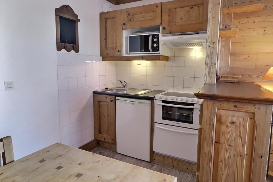 Résidence Grand Bois A - CONFORTABLE 2 PIECES, SKIS AUX PIEDS ET PROCHE DES COMMERCES MAE-2264 Apartment in Les Allues