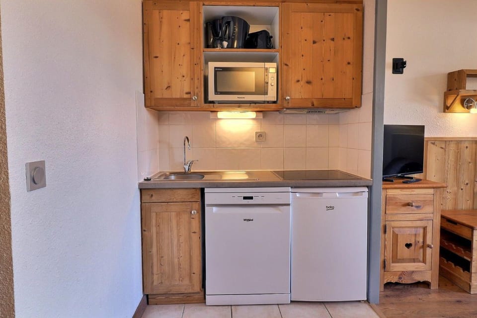 Résidence Grand Bois A - CONFORTABLE 2 PIECES, SKIS AUX PIEDS ET PROCHE DES COMMERCES MAE-2274 Apartment in Les Allues