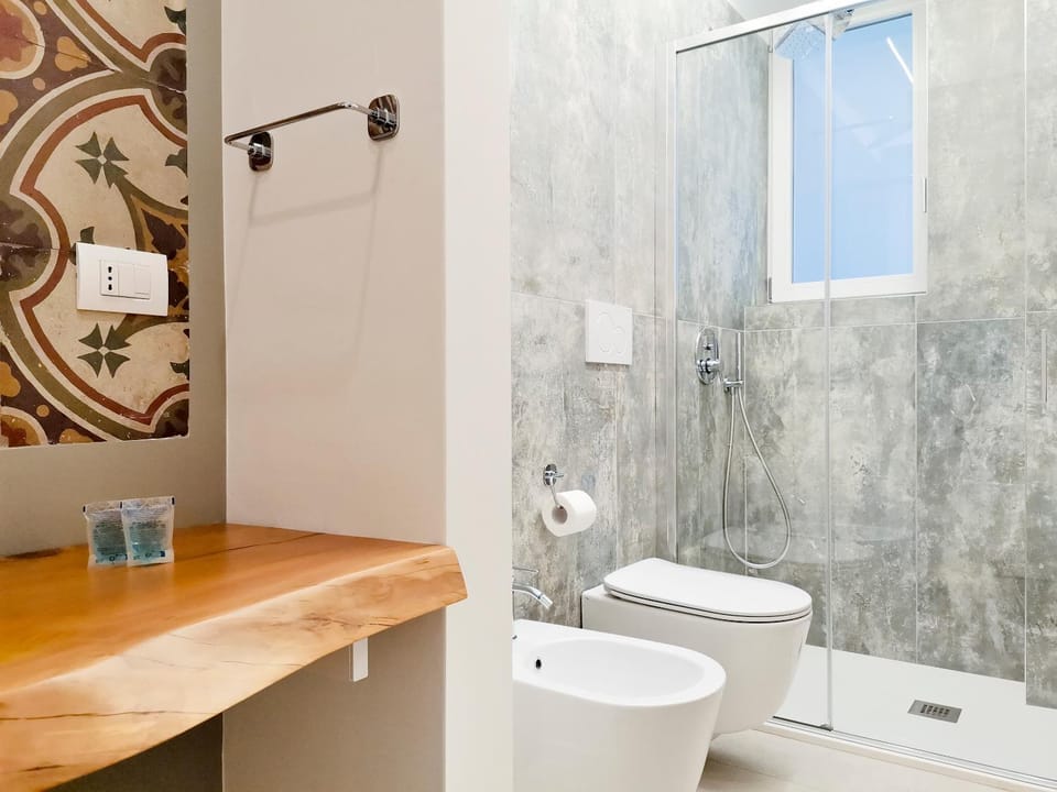 Shower, Toilet, Bathroom, bidet