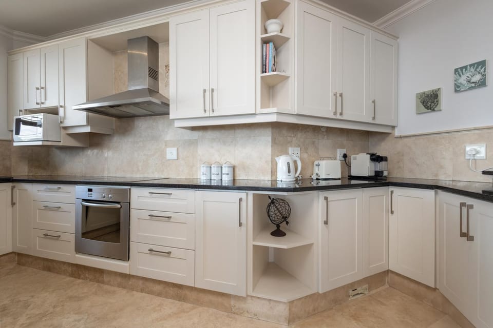 Oyster Rock 405 Apartment in Umhlanga