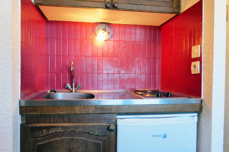 Résidence Mont Vallon - STUDIO DANS UNE RÉSIDENCE CALME AVEC PARKING PRIVATIF MAE-7688 Apartment in Les Allues