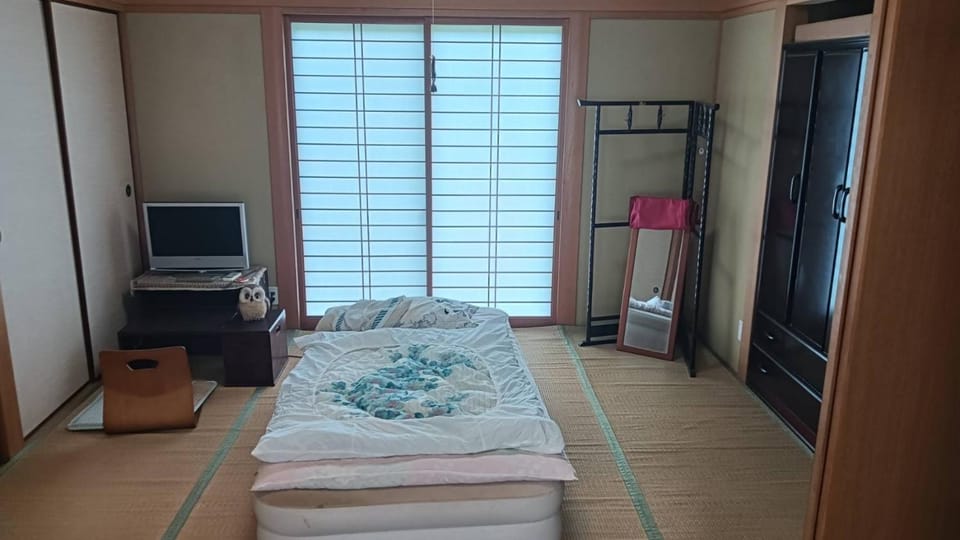 坂本邸 Bed and Breakfast in Japan