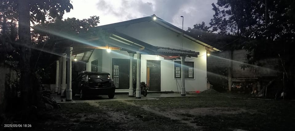 Deluxe homestay Villa in Ahangama