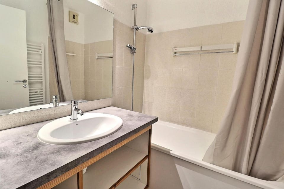 Résidence Grand Bois B - CONFORTABLE 2 PIECES, SKIS AUX PIEDS ET PROCHE DES COMMERCES MAE-3264 Apartment in Les Allues