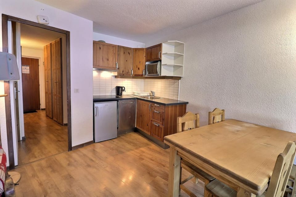 Résidence Grand Bois B - CONFORTABLE 2 PIECES, SKIS AUX PIEDS ET PROCHE DES COMMERCES MAE-3264 Apartment in Les Allues