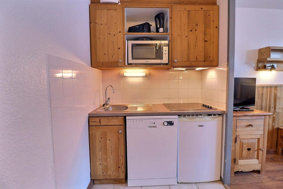 Résidence Grand Bois B - CONFORTABLE 2 PIECES, SKIS AUX PIEDS ET PROCHE DES COMMERCES MAE-3274 Apartment in Les Allues