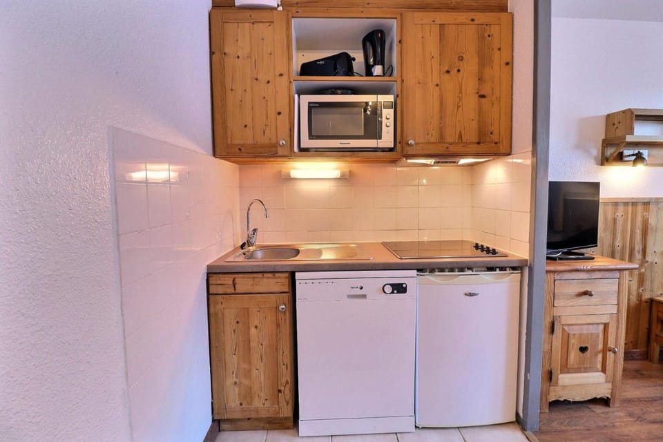 Résidence Grand Bois B - CONFORTABLE 2 PIECES, SKIS AUX PIEDS ET PROCHE DES COMMERCES MAE-3314 Apartment in Les Allues