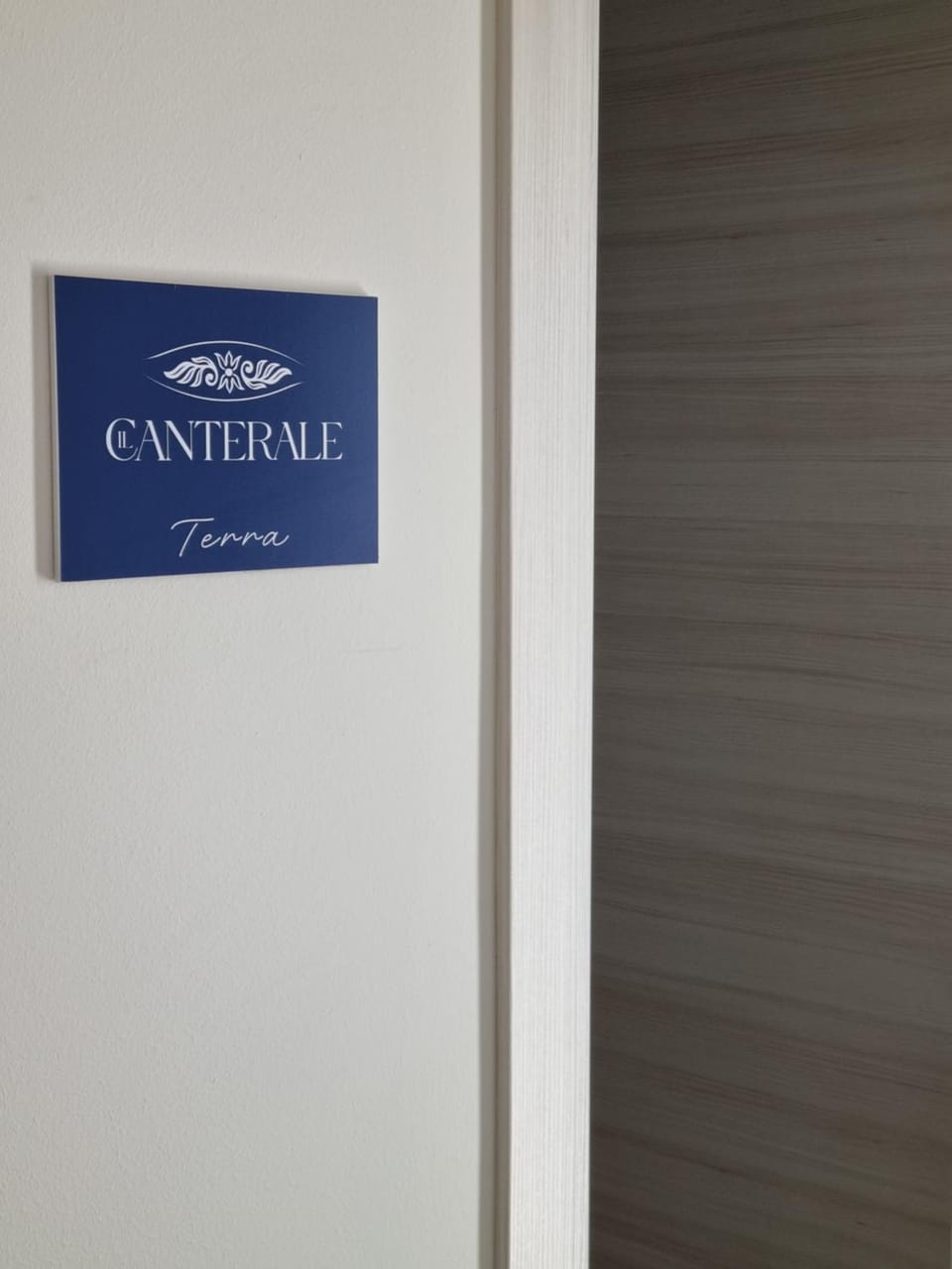 Logo/Certificate/Sign