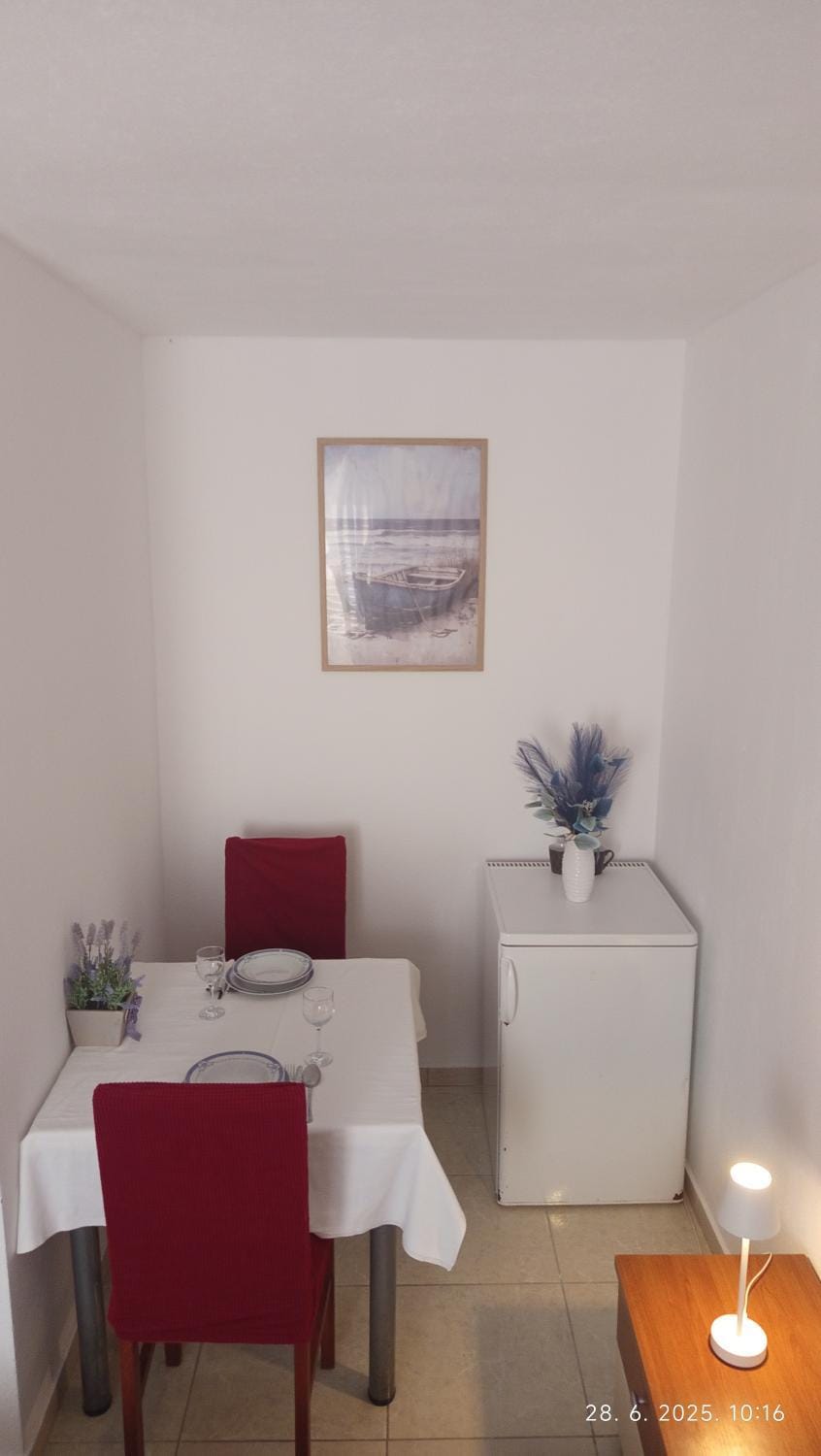 Apartments Marija PROMAJNA Apartment in Split-Dalmatia County