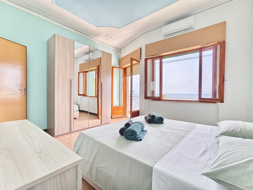 Bed, Photo of the whole room, Bedroom, towels, wardrobe