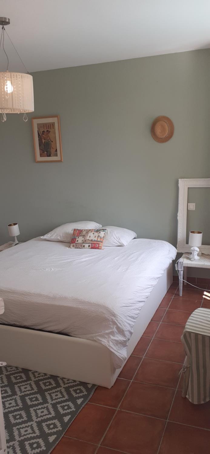 Chambre des Remparts Bed and Breakfast in Occitanie