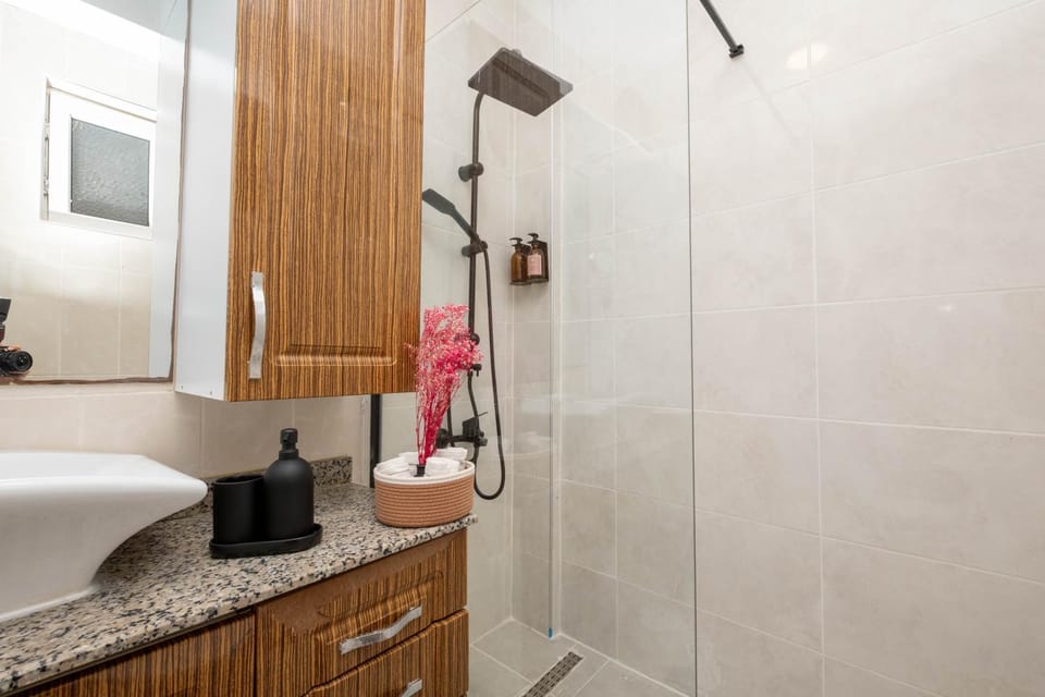 Bosphorus View - Central Location - 3 Bedrooms Apartment in Istanbul