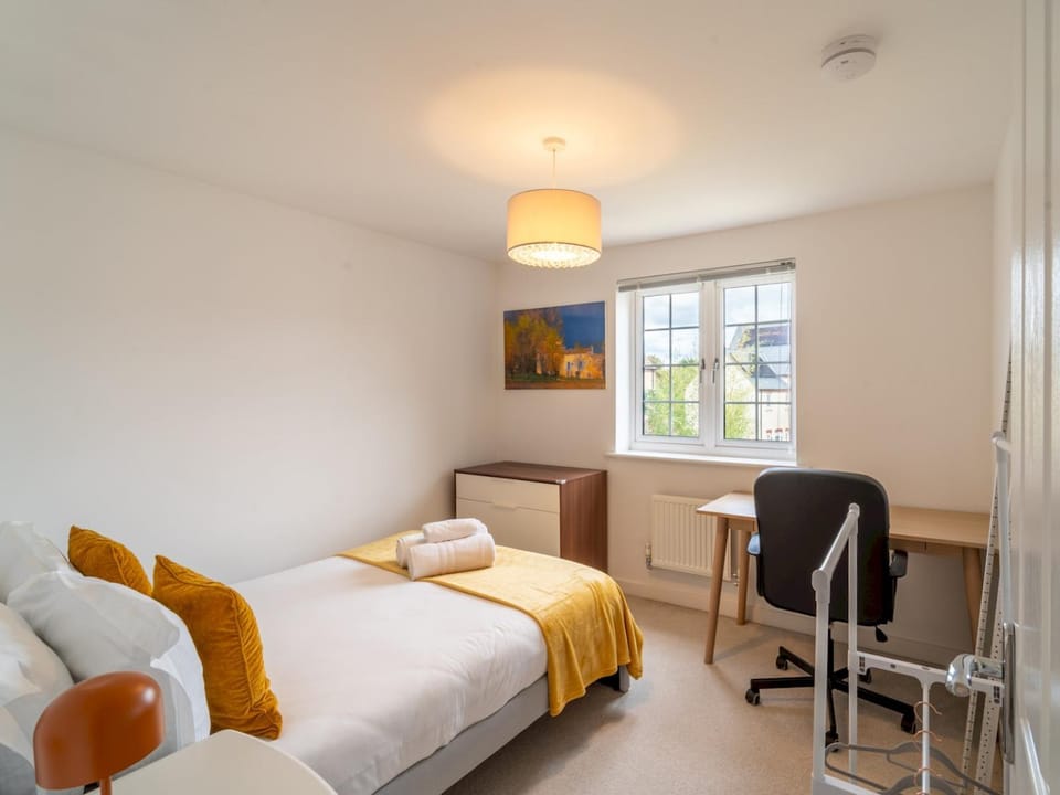 Bed, Other, Bedroom, towels