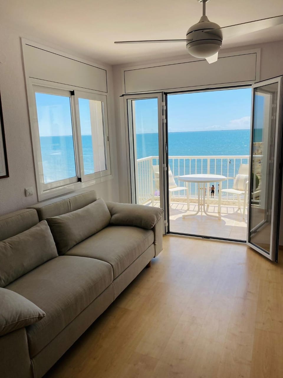 Living room, Sea view