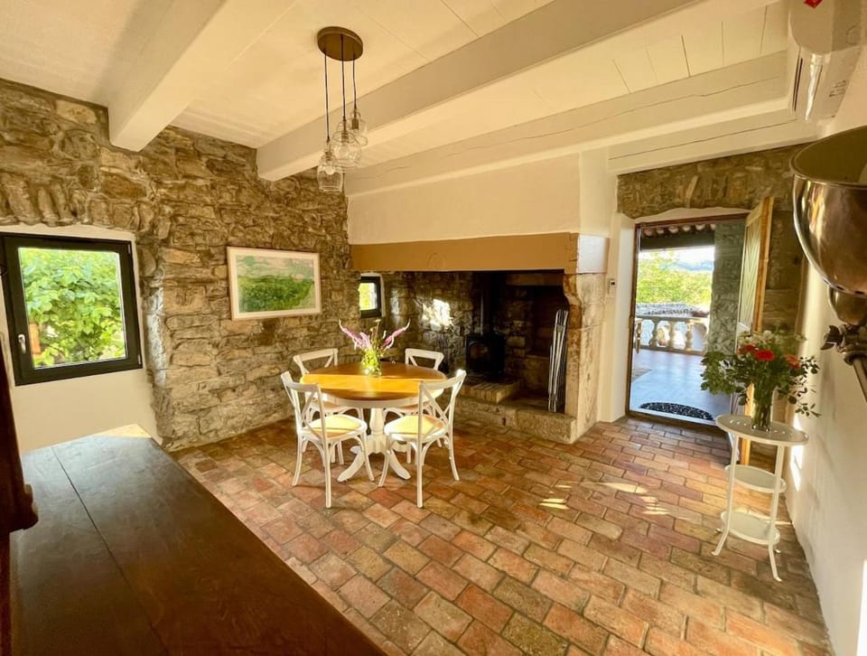 Game Room, Dining area, fireplace, dryer