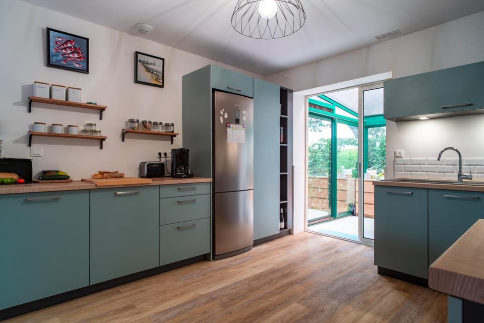 Kitchen or kitchenette, stove